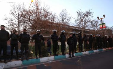 واشنطن تلمح لقدرة طهران على قمع الاحتجاجات