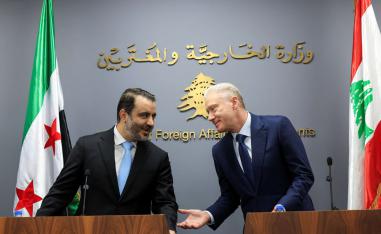 جهود من الحكومة السورية لتسليم ضباط النظم السابق