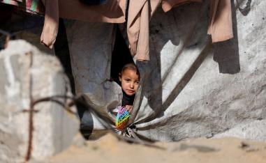أهالي غزة في انتظار انفراجة طال انتظارها