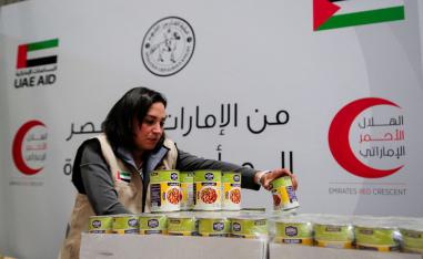 المجتمع الإماراتي يكشف عن معدنه الأصيل