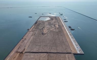 العراق يرفض المساس بحدوده البحرية