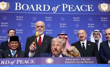 Mixing diplomacy with showmanship