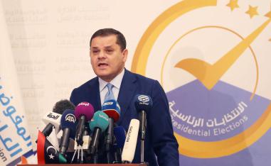الدبيبة يسعى لاستقطاب خزان انتخابي برز خلال تشييع جثمان سيف الاسلام
