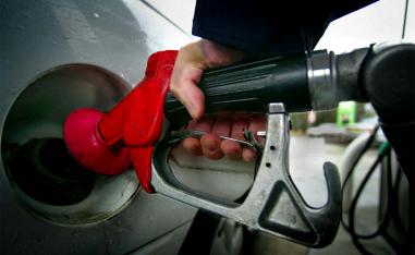 Growing signs suggest the physical oil market is loosening