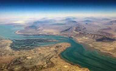 The battle for the control of Strait of Hormuz heats up