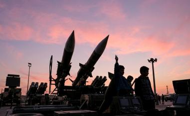 إيران تؤكد استعدادها لخوض حرب طويلة الأمد 