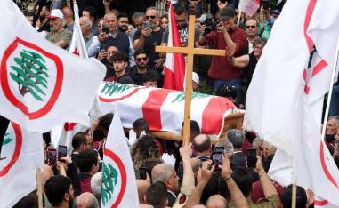 دماء في مناطق المسيحيين تُعمّق شرخ الانقسام اللبناني