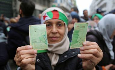 المرأة الجزائرية ترفض التراجع عن حقوقها السياسية