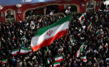 إيران تتحدث من موقع "المنتصر"
