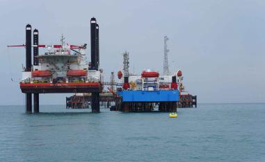 Floating oil export loading platforms at the Basra Oil Port, Iraq