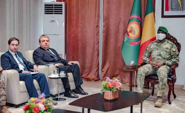 Goita meeting the Russian ambassador, Igor Gromyko