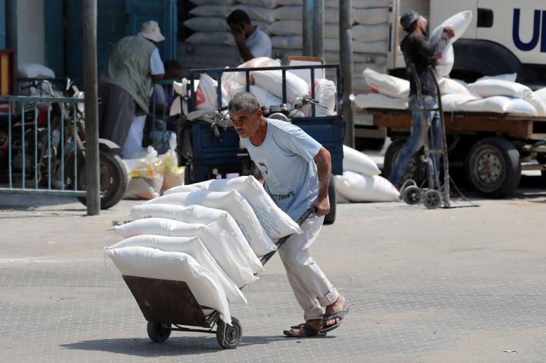  تصادم مباشر مع الشريحة الأكثر ضعفا بين الفلسطينيين