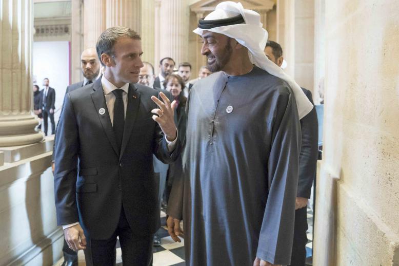الرئيس الفرنسي امانويل ماكرون يستقبل ضيفه الشيخ محمد بن زايد