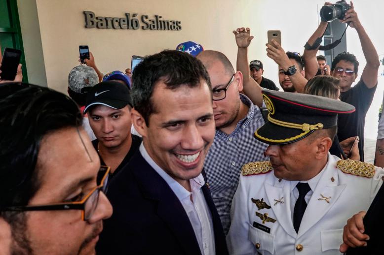 خوان غوايدو زعيم المعارضة أصبح رقما صعبا في معادلة الأزمة الفنزويلية