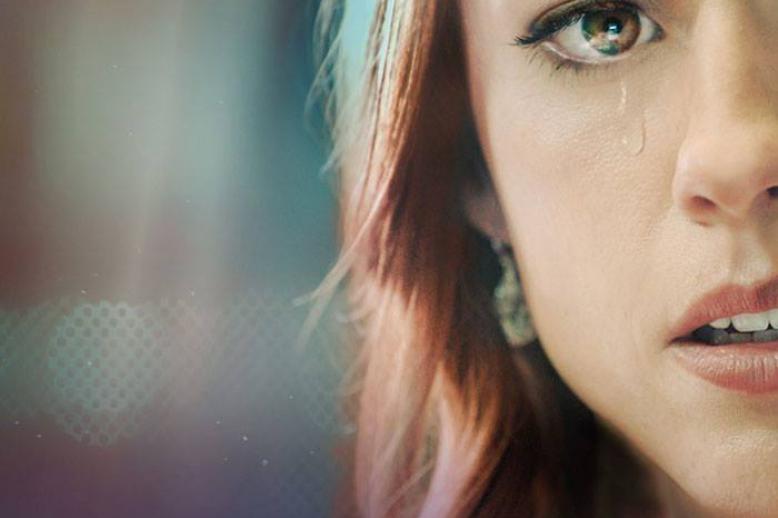 الممثلة آشلي براتشر بطلة فيلم "أنبلاند" (الصورة من صفحة الفيلم على فيسبوك)