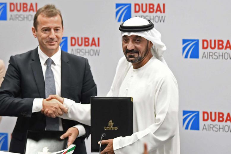 Ahmed bin Saeed Al Maktoum (R), CEO and chairman of the Emirates Group, and Guillaume Faury, Airbus CEO at Dubai Airshow