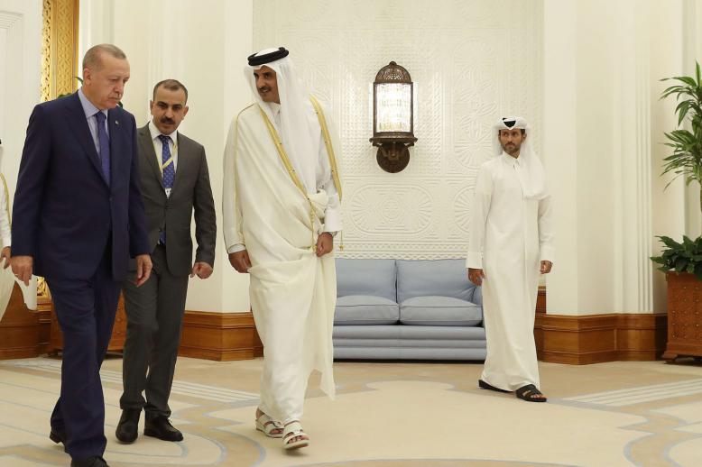 أمير قطر الشيخ تميم بن حمد يستقبل الرئيس التركي رجب طيب أردوغان في الدوحة