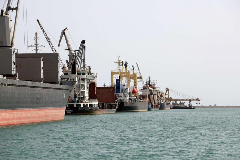 مطالب بقطع شريان الدعم الإيراني للحوثيين بأسلحة تقتل اليمنيين
