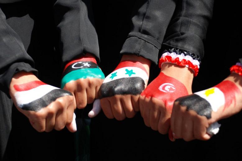 كيف تكون ثورة وهي موجهة من قبل السلطة والدين؟