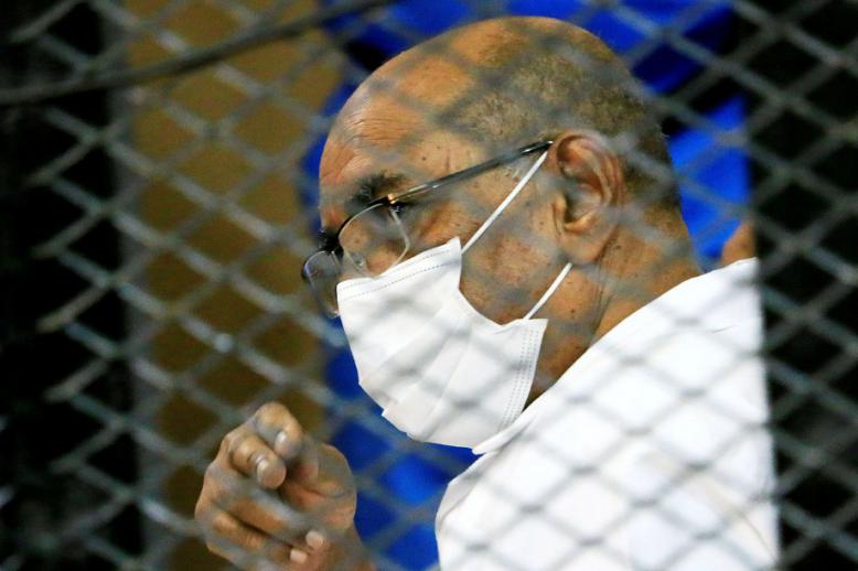 البشير محتجز في سجن كوبر بالخرطوم على ذمة قضايا إرهاب وفساد