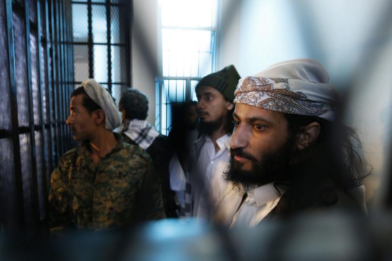 عناصر من تنظيم القاعدة معتقلون لدى الحوثيين