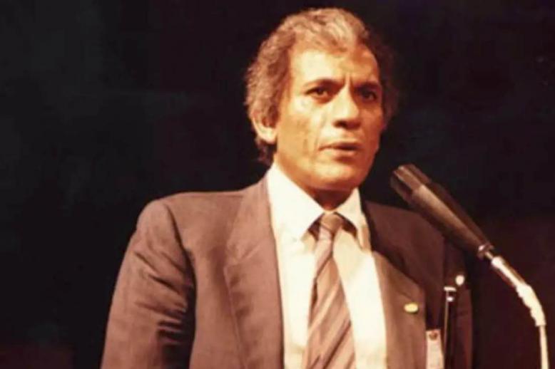 الشاعر عبدالرزاق عبدالواحد