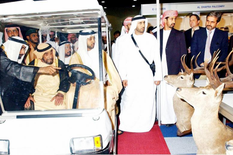 لشيخ زايد بن سلطان آل نهيان