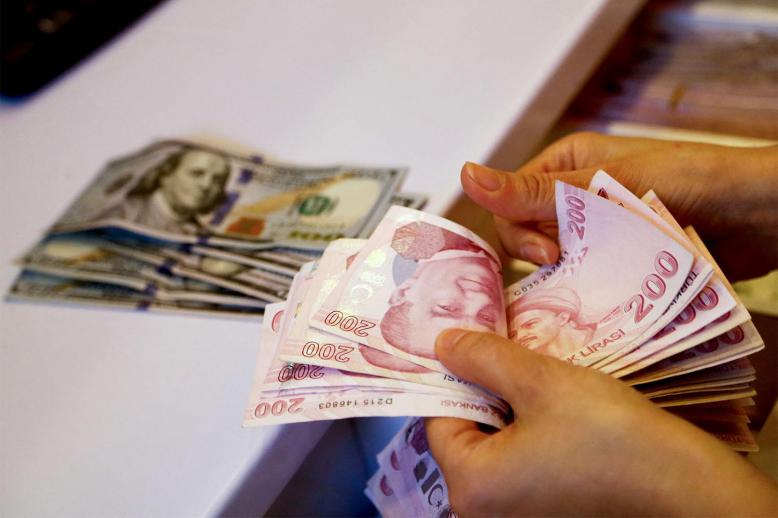 The Turkish lira hit a historic low of 15.28 against the US dollar early Thursday 