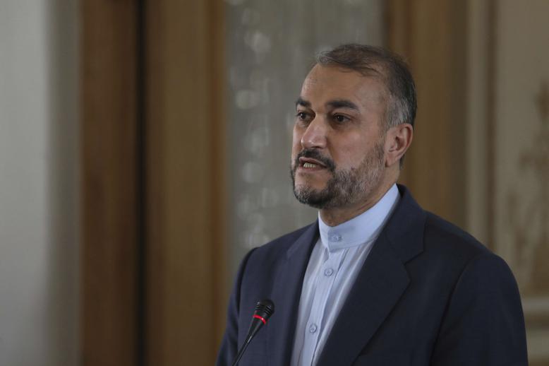 أرفع مسؤول إيراني يزور الإمارات منذ شن الحوثيون هجومهم في يناير