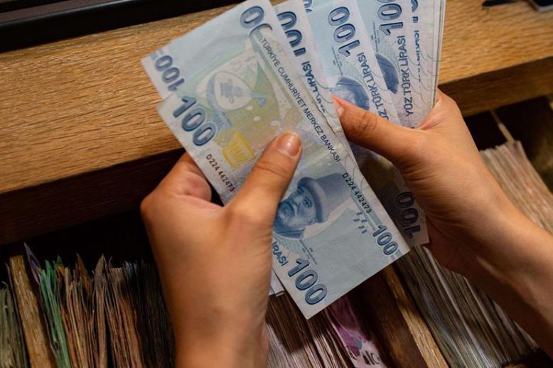 اردوغان يصر على سياسته النقدية رغم تداعياتها السلبية على الاقتصاد