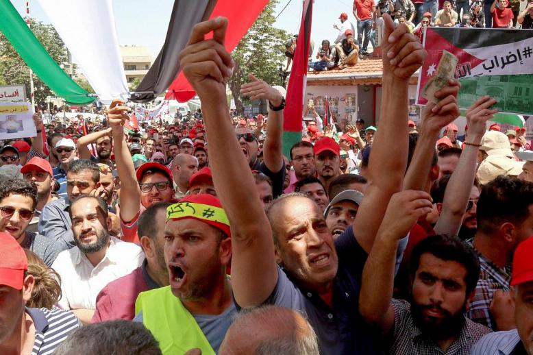 الاحتجاجات تتكرر بسبب مصاعب يعاني منها الاقتصاد الاردني