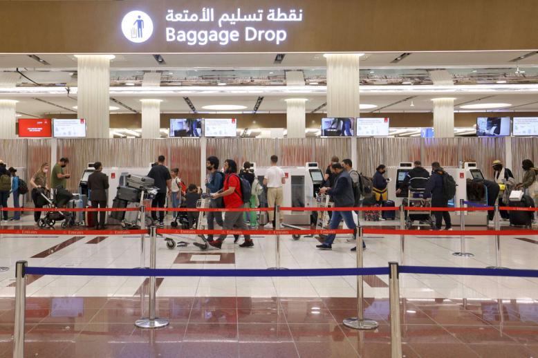 مطار دبي يعتبر أحد اكبر مطارات العالم ازدحاما 
