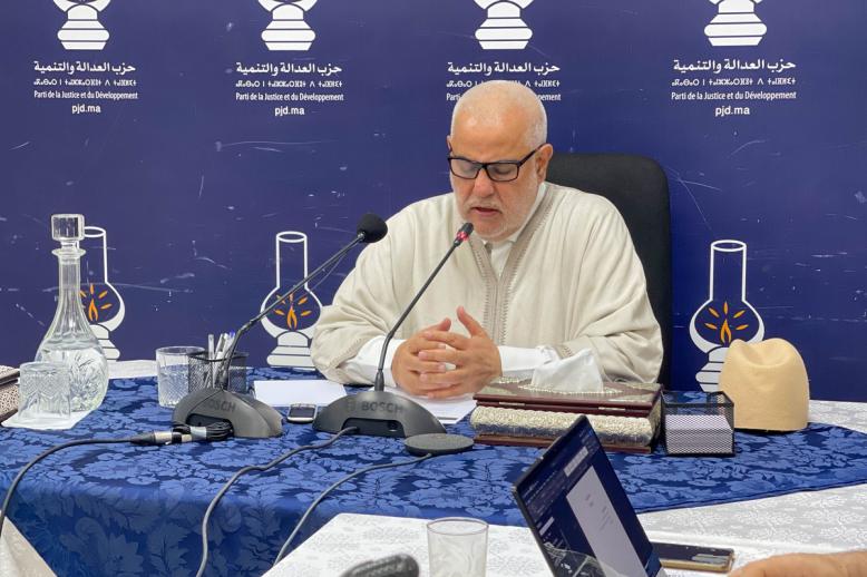 حزب العدالة والتنمية يبدو من خلال بيان 'المعاصي' كمن أطلق رصاصة على رأسه