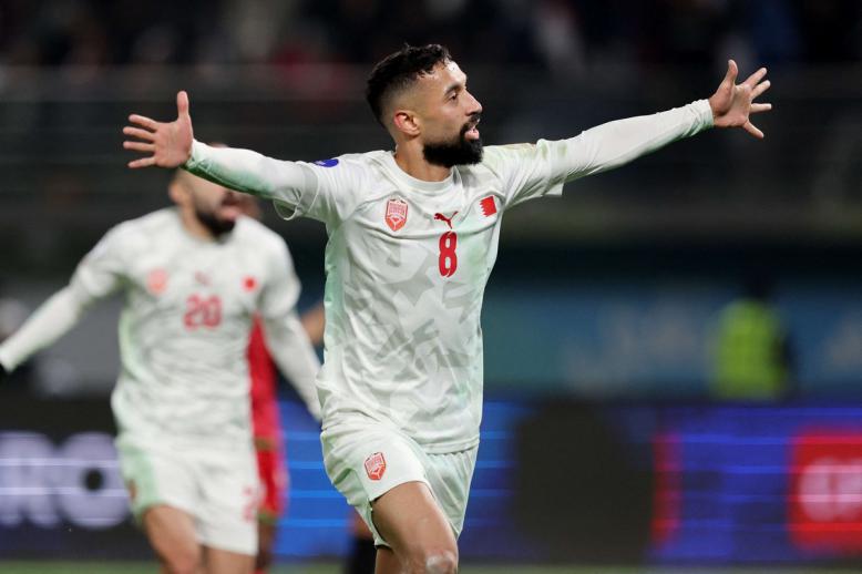 لاعب البحرين محمد مرهون يهدي بلاده نصرا تاريخيا 
