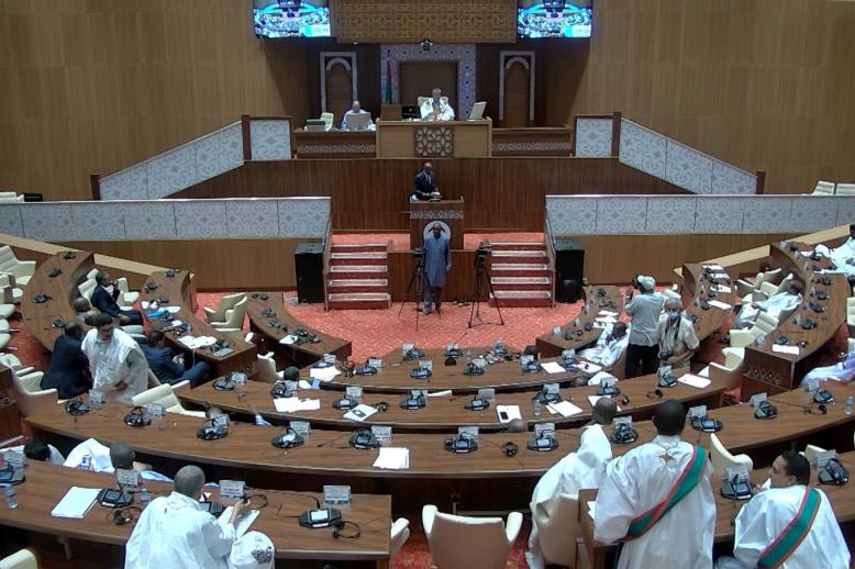 التعديل الجديد يهدد العديد من الأحزاب السياسية قيد الترخيص