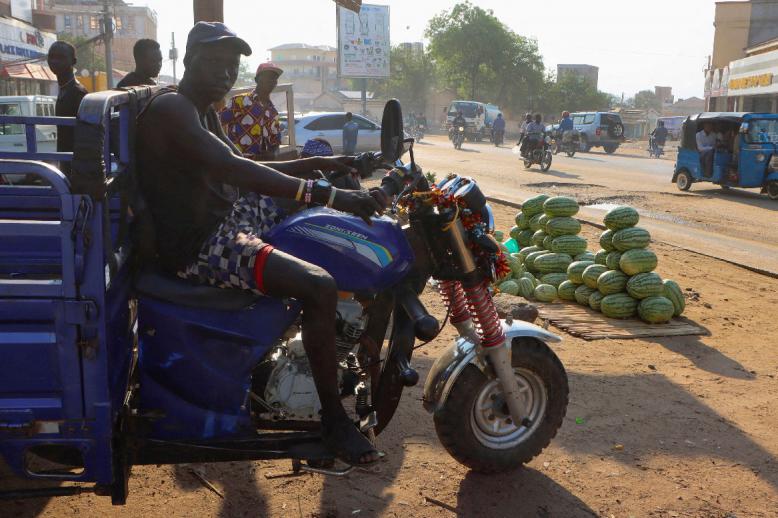 جنوب السودان على حافة حرب أهلية