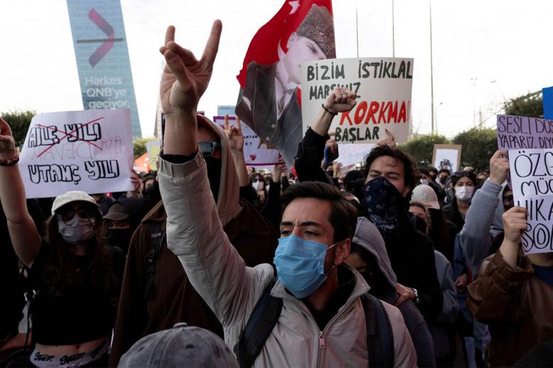 Protests against Imamoglu's detention continue unabated in Istanbul