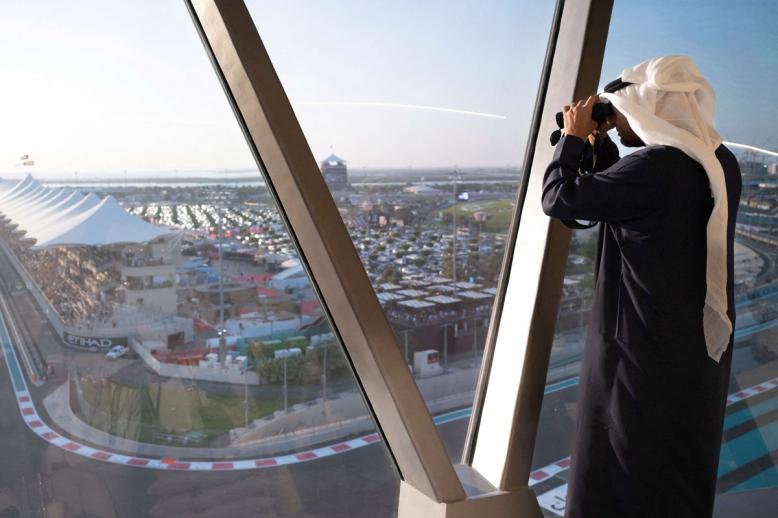 الشيخ محمد بن زايد صاحب رؤية استشرافية