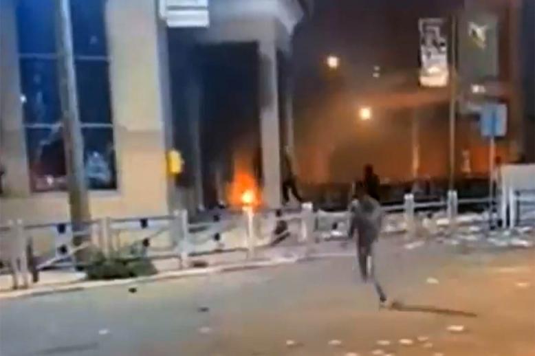 From peaceful protests to vandalism