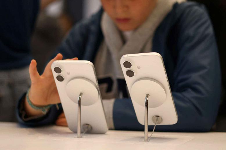 An unrestricted digital world