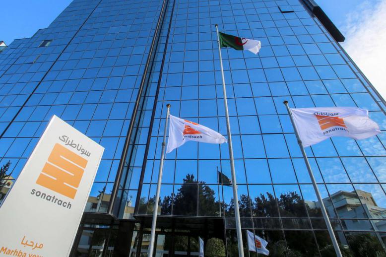 احتياطيات الجزائر النفطية القابلة للاستخراج تقدر بنحو 13 مليار برميل