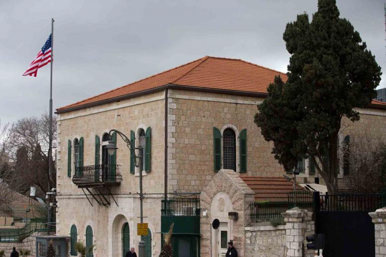 America reaches into West Bank