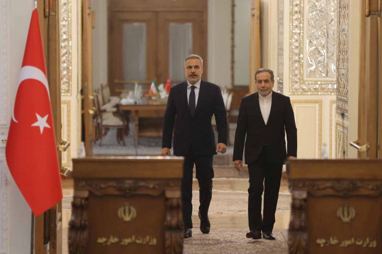 In contact with Iran and US to de-escalate tensions