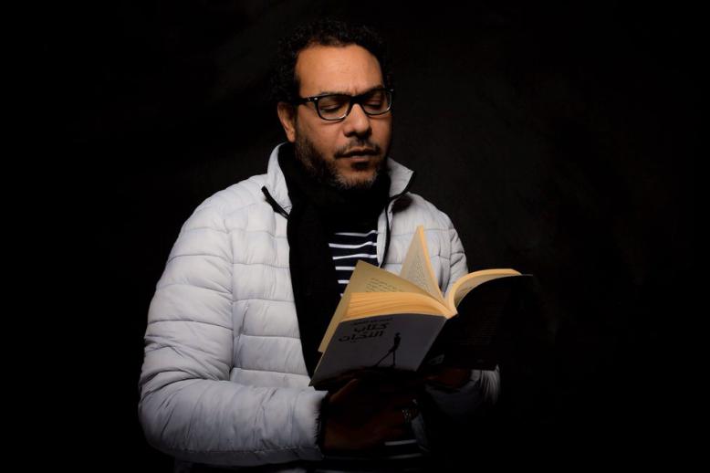 الكاتب المصري أحمد عبداللطيف