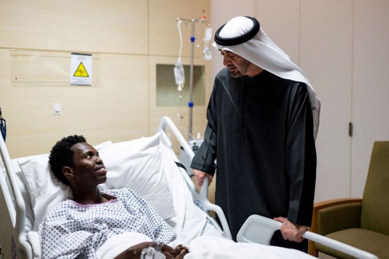 الشيخ محمد بن زايد أدلى بتصريحاته عند زيارة المصابين في الهجمات