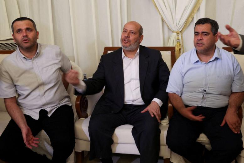 هل تطالب الدوحة حماس بفك الارتباط مع ايران؟