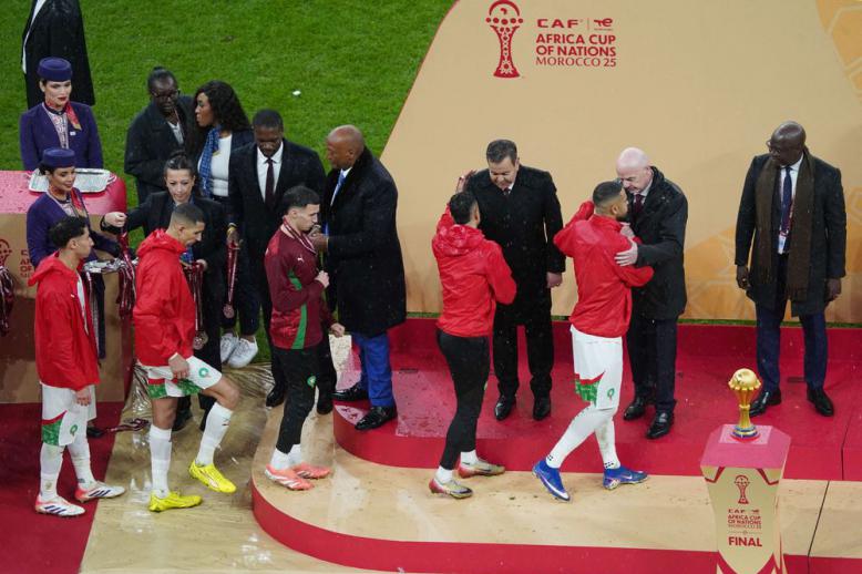 الكاف تقر فوز المغرب وتعتبر منتخب السنغال خاسرا وفقا للمادة 84 من لوائح البطولة