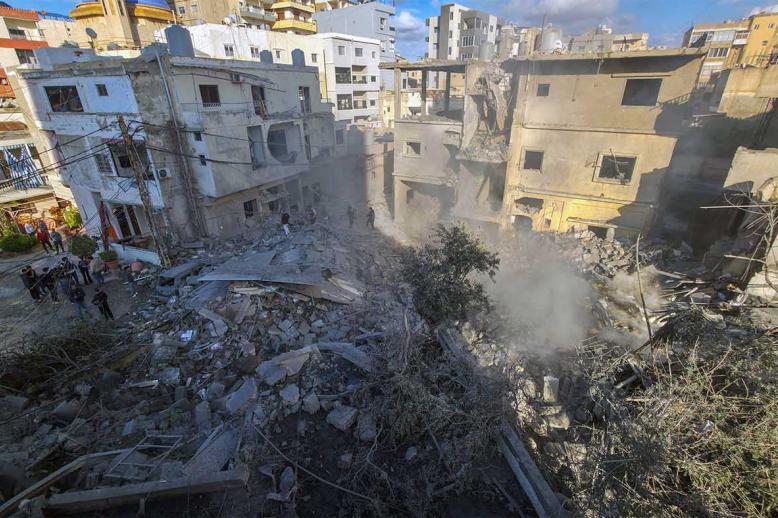 Israel continues to strike south Lebanon