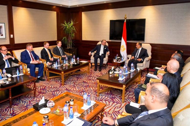 لقاء بدرعبدالعاطي ومسعد بولس