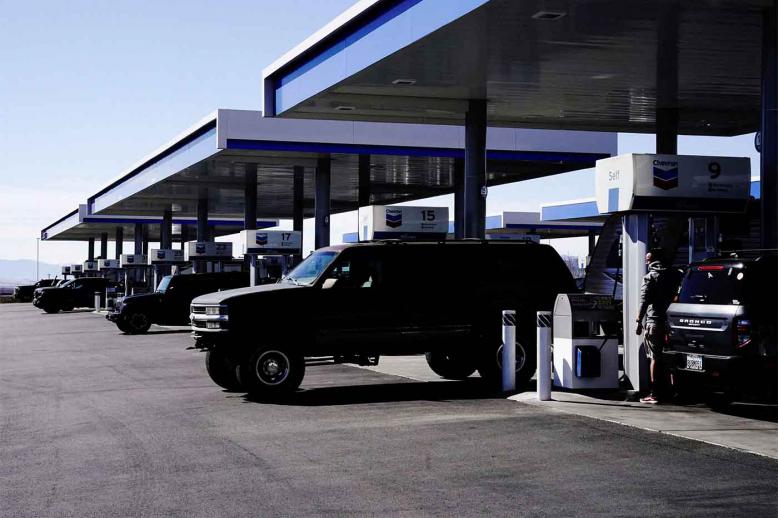 The rise in gas prices caused by the war has created a dilemma for Trump's Republican Party